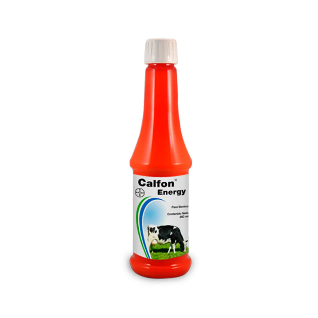 Envase de CALFON ORAL X 350 CC junto a un ganado saludable y activo